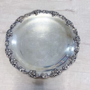 Vintage Homan Plate Electro Plated Nickel Silver 10in Platter #3157 Grapevine